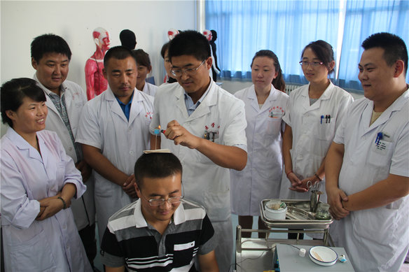 蒙医药赞巴拉道尔吉温针火针疗法